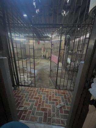 Vende se T1+1 no Alto Maé Xima