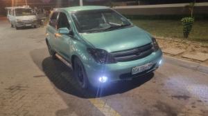 Vende-se Toyota Ist 1.5 Silencioso e SPORT