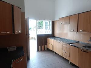 Vende-se Moradia Dúplex na coop T4