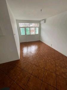 Arrenda-se Apartamento na polana T2