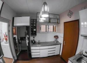 Arrenda-se apartamento, tipo4 no condomínio casa Jovem