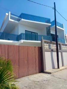 Arrenda-se Moradia, tipo5 no bairro de laulane