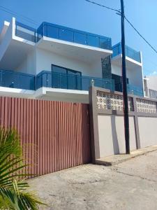 Arrenda-se Moradia, tipo5 no bairro de laulane muito próximo a esquina da Rua da Dona Alice