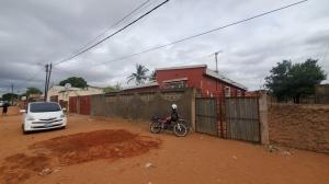 Vende-se casa, tipo3 no bairro da Polana caniço