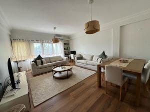 Arrenda-se apartamento, tipo2 no bairro da Sommershield 1