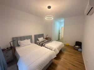 Arrenda-se apartamento, tipo3 no bairro da costa do sol Dona Alice condomínio 4life