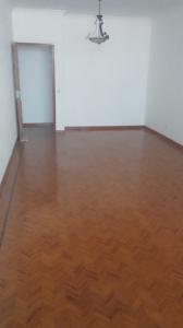 Vende-se apartamento, tipo3 na Av. 24 de Julho