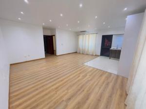 Arrenda-se um apartamento tipo 2 no triunfo dentro de um condomínio próximo ao vila sol