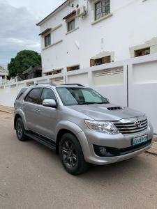Toyota Fortuner 2015 Comprado no agente Toyota de Moçambique