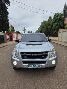Isuzu kb300