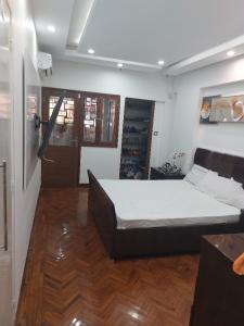Vendo Apartamento T3 no Bairro central super espaçoso 1°andar