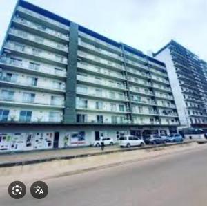 Vendo Apartamento T3 no Condomínio Open andar baixo Dona Alice