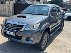 TOYOTA HILUX 2014