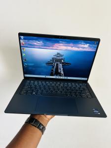 Dell Latitude 7440 UltraBook and Touchscreen Machine 13 TH Generation,Intel Core I7-1365U (12 CPUs)3
