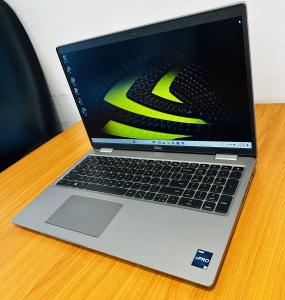 Dell Pricision 3570 Graphical and Workstation Machine,Intel Core i7-1265U (12 CPUs) 1.80 GHZ,16 GB D