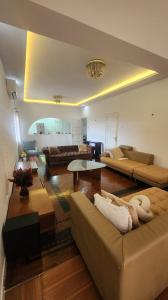 ARRENDA SE COM OU SEM MÓVEIS GERMINADA T3+1 LUXUOSA A 45 MIL