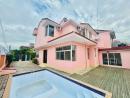 Arrenda-se Moradia T4 3 suites no condomínio cor de Rosa, triunfo