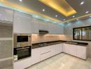 Arrenda-se Apartamento do tipo 3 na Av Julius nherere