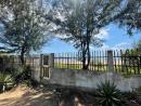 vende se Ruína T2 em espaço 20×40 na primeira linha - vista mar na Praia da Katembe