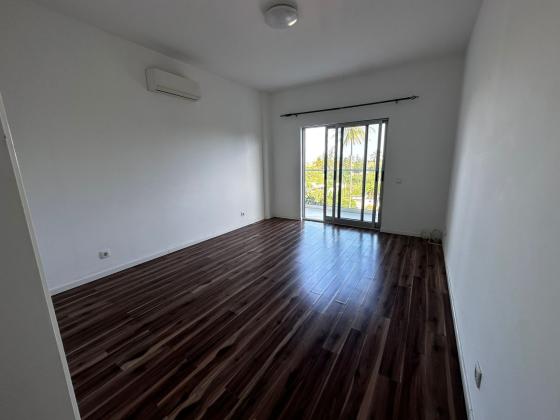 Vende-se apartamento, tipo3 no bairro da costa do sol Dona Alice
