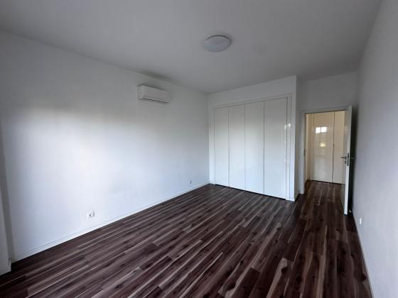 Vende-se apartamento, tipo3 no bairro da costa do sol Dona Alice
