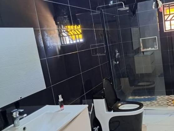 Vende-se Casa Tipo 3 na Matola
