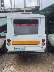 Toyota | Land Cruiser HJ76 | 2015 | 4×4 | Ambulância 🚑