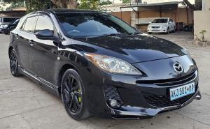 recém importado Mazda axela sport