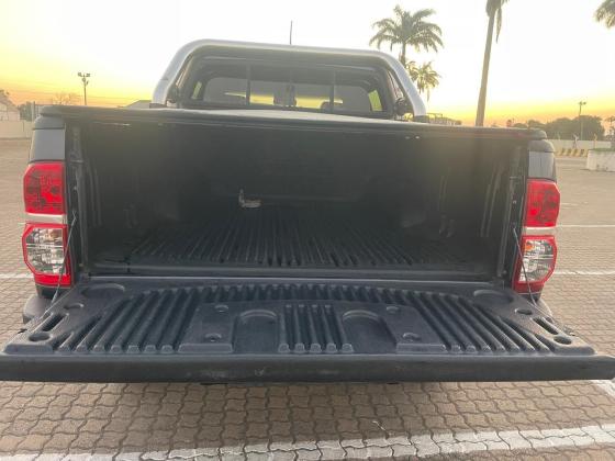 Toyota Hilux D4D LEGEND45 Comprado no agente  CFAO Toyota de Moçambique