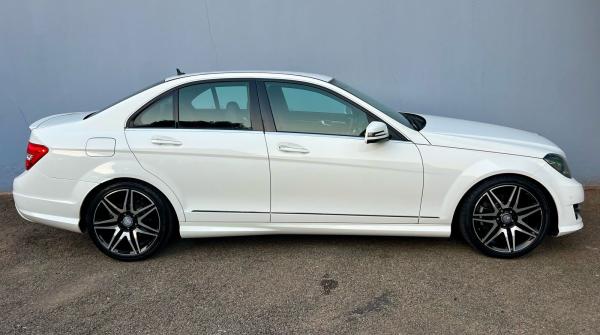 acaba de chegar Mercedes Benz classe c200