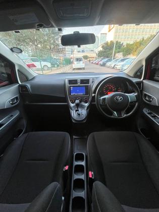 Toyota ractis acaba de chegar