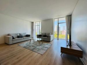 ARRENDO APARTAMENTO T2 MOBILADO