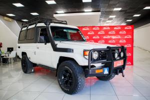 TOYOTA LANDCRUISER HZ 2000 | VIATURA USADA – MAPUTO