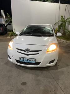 Toyota Belta aproveita preço especial
