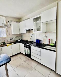 VENDO APARTAMENTO T3 POLANA