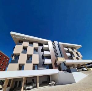 VENDO APARTAMENTO T3 COND. MASSALA