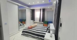 VENDO MORADIA T3 CONDOMÍNIO DIPLOMATIC