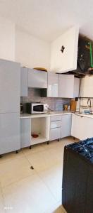 Arrenda-se Apartamento T2 mobilado no alto maé