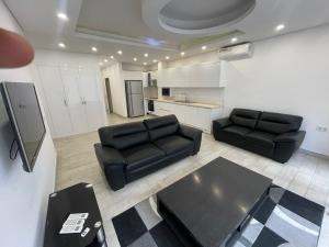 Arrenda-se Apartamento T3 equipada, rés do chão  próximo ao jardim dos namorados