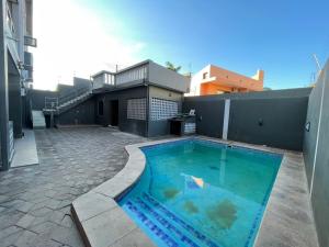 Arrenda-se moradia t5 no triunfo velho
