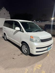Toyota Voxy/Noah