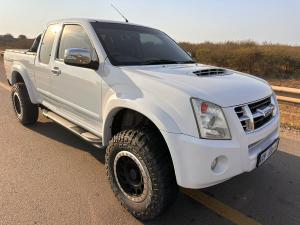 Usuzu KB LX Clubcab 2013