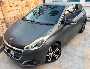Peugeot 208 GTLINE Recém Chegado