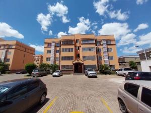 VENDO APARTAMENTOS T4 NO KING'S VILLAGE
