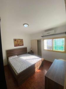 arrenda-se apartamento T3 com moveis no bairro da polana próximo ao antigo restaurante Galaxy.