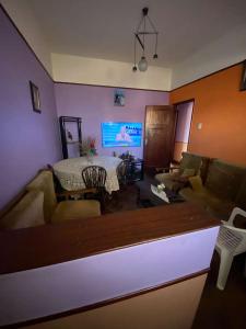 vende-se apartamento T3 no bairro central rua da resistência com Agostinho neto