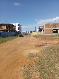 Transpasse de 2 parcelas ligadas, cada com uma área de 20/30m no bairro da costa do sol continuidad