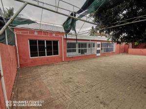 Vende-se esta casa, tipo3 no bairro da liberdade Rua de Nacala