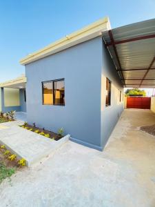 Vende-se esta bela vivenda, tipo3 no bairro de laulane 3 de Fevereiro