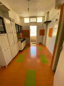 Arrendamento excelente apartamento no bairro central T3